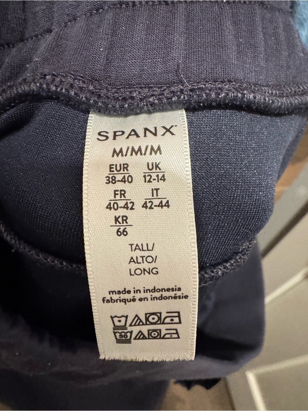 SPANX AirEssentials Wide Leg Pant Medium Tall Navy Blue Comfy Travel Athleisure - Picture 12 of 14